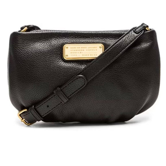 Marc Jacobs Handbags - Marc Jacobs Mini Crossbody